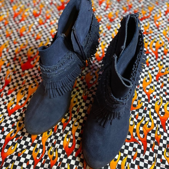 💙Navy leather ankle boots💙 - Picture 2 of 12